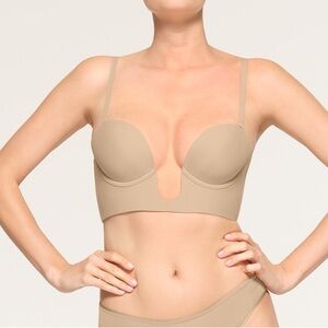 Skims Shapeware plunge bra clay 3X